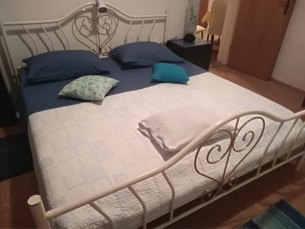 Apartmani Kunjasic ตริสเตนิก ภายนอก รูปภาพ