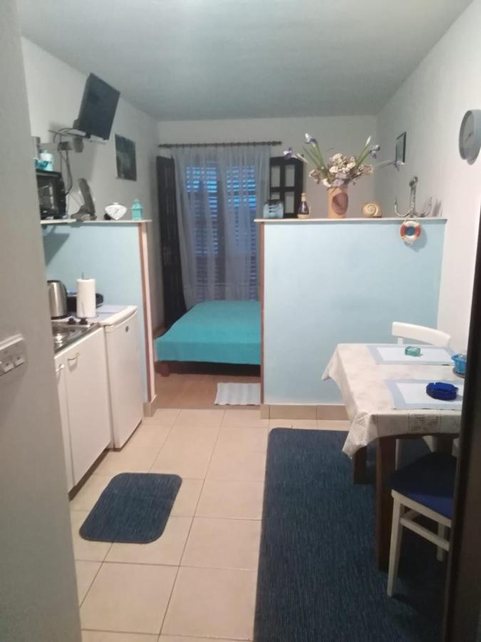 Apartmani Kunjasic ตริสเตนิก ภายนอก รูปภาพ